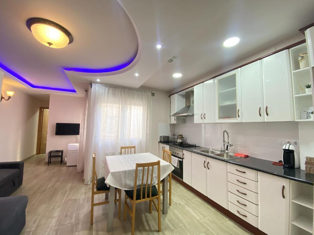 Entire New Apartment 20' From Barcelona Сабадель Экстерьер фото